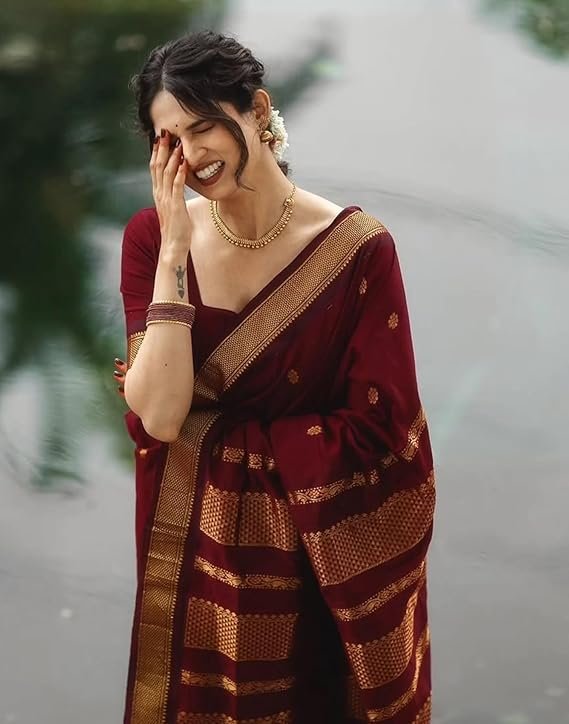 SIRIL Women’s Soft Banarasi Silk Jacquard Saree with Unstitched Blouse Piece | SV25090139 - Image 3